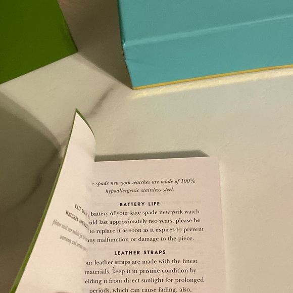 Kate Spade Bangle Watch - Picture 5 of 5